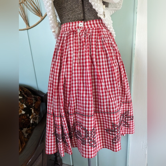 Vintage Gingham Skirt - Picture 4 of 5